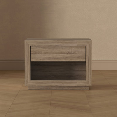 Nightstand in Natural Oak