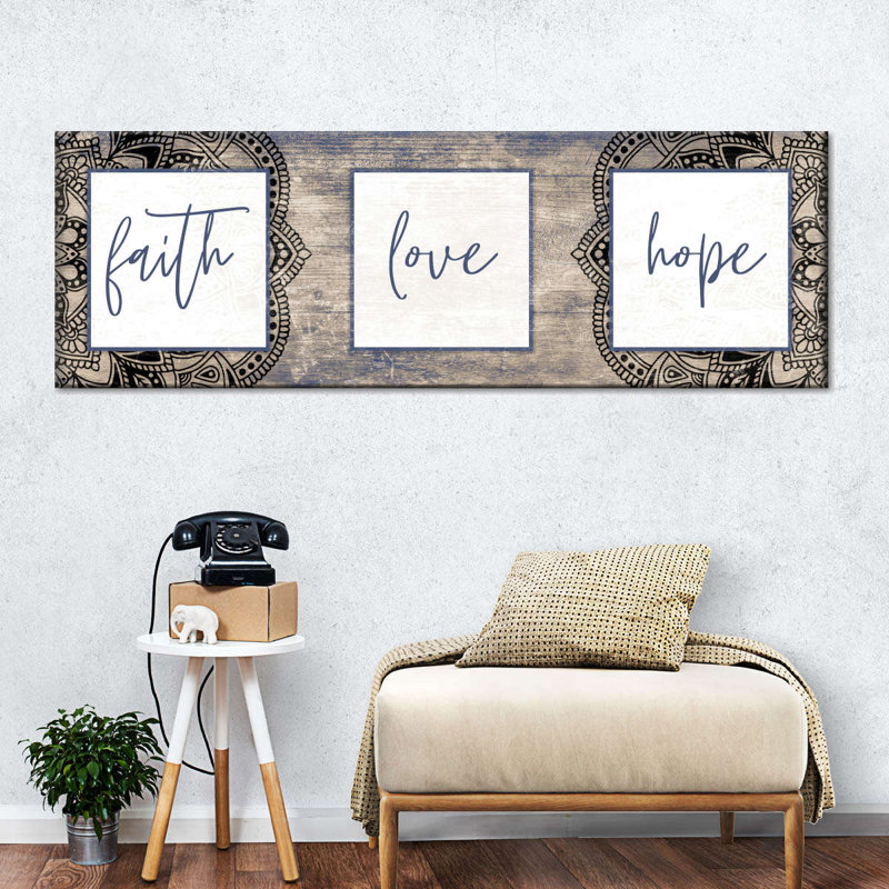 Inspiration et typographie, "Faith Love Hope", impression sur toile, H 10 po x l 30 po x P 1,25 po