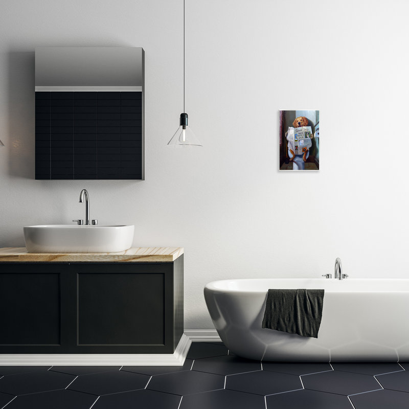 Chien lisant le journal sur la toilette, peinture sur plaque murale par Lucia Heffernan, H 15 po x l 10 po