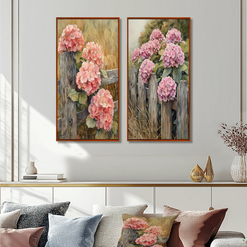 Farm Hydrangeas By The Fence I - Impression sur toile florale 2 panneaux, H 32 po x l 33 po, Cadre flottant brun