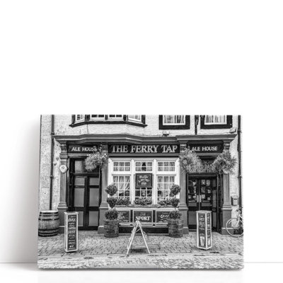 Cafe in South Queensferry - Canvas Print Wall Art