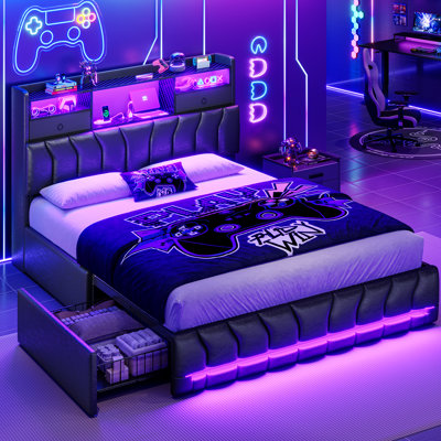 Grandes structures de lit avec tête de lit avec rangement et 2 grands tiroirs, lit de jeu avec lumières RVB et station de charge, lit plateforme tapissier en cuir, lit de style Esports, aucun sommier nécessaire, noir