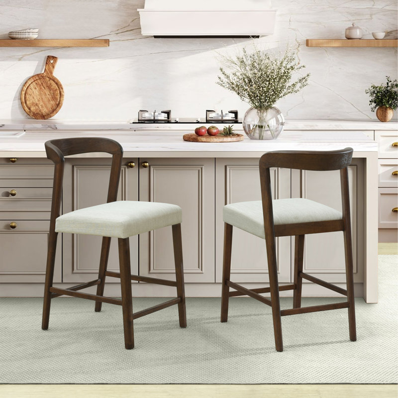  Tabourets de comptoir modernes en noyer et beige, ensemble luxueux de 2 chaises de pub haut de gamme, sièges en bois d'hévéa à dossier courbé contemporain