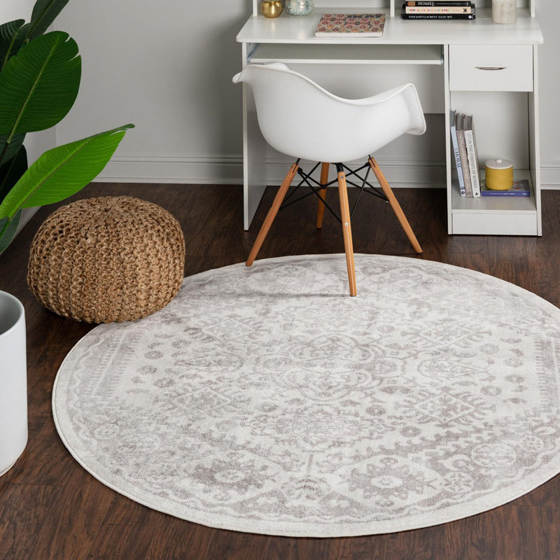 Ervine Oriental Indoor Rug, Round 5'