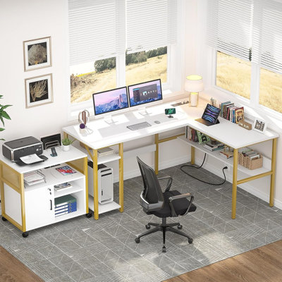 Bureau en L avec prises de courant intégrées et ports USB, bureau d'ordinateur d'angle robuste avec tablettes de rangement, bureau de jeu et de bureau personnel, facile à assembler, blanc et doré