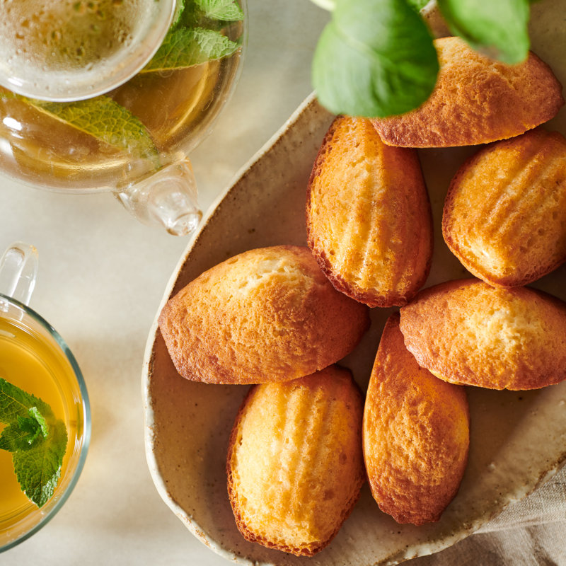 8 Madeleines