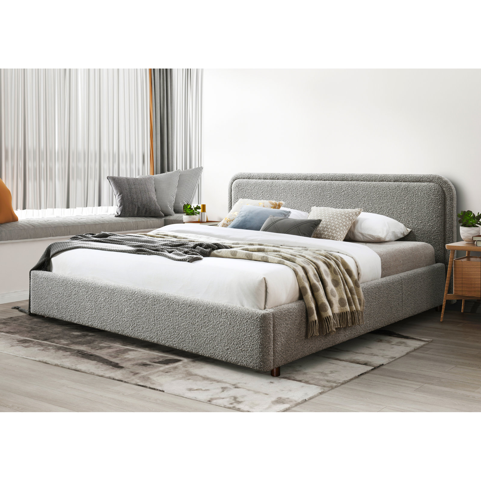 Baneza Platform Bed, Gray Boucle, King