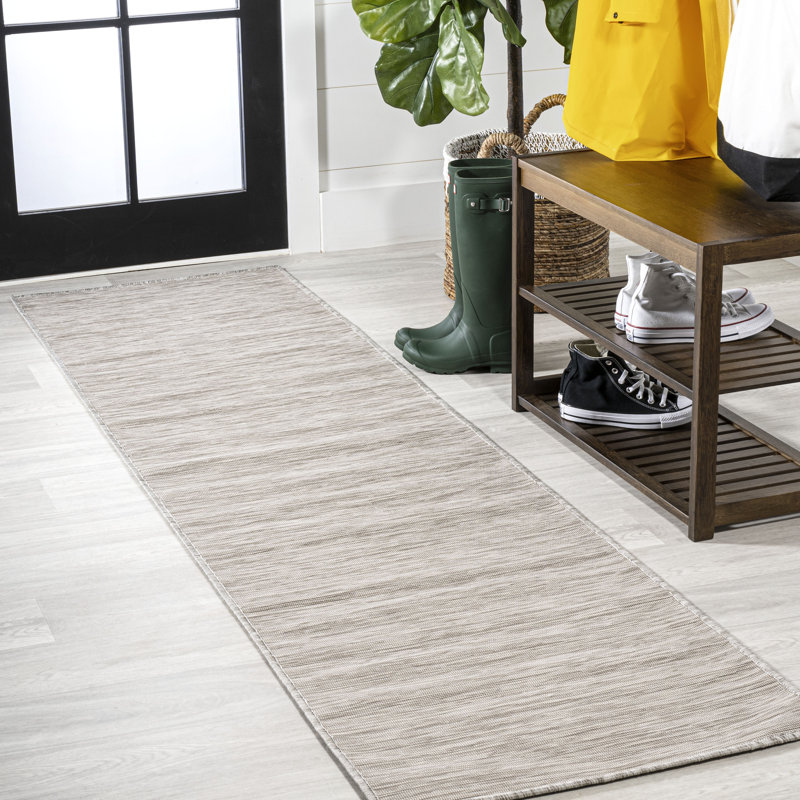 Amoret Modern Flatweave Solid Light Gray Indoor/Outdoor Rug, Runner 2'2" x 8'