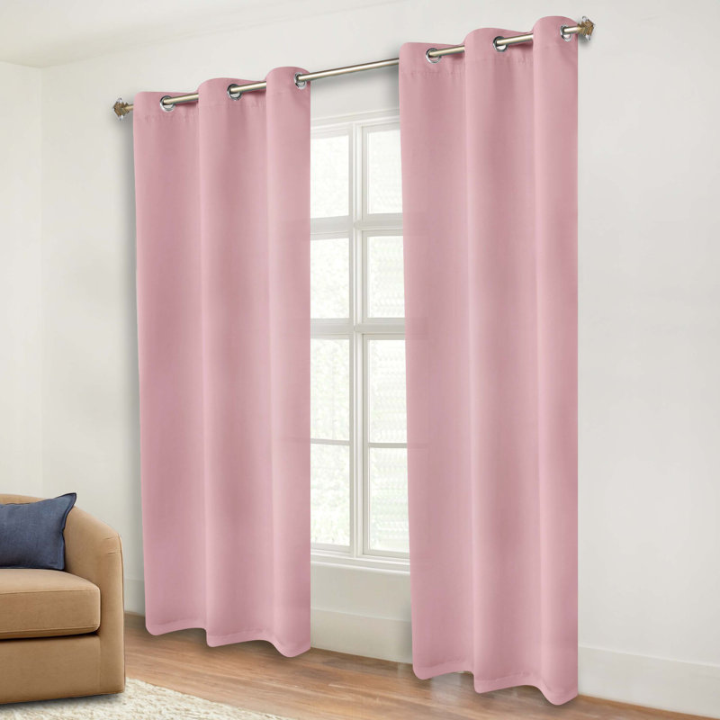 Paire de rideaux obscurcissant avec œillets Millendon, L 42 po x L 84 po, Craie mauve