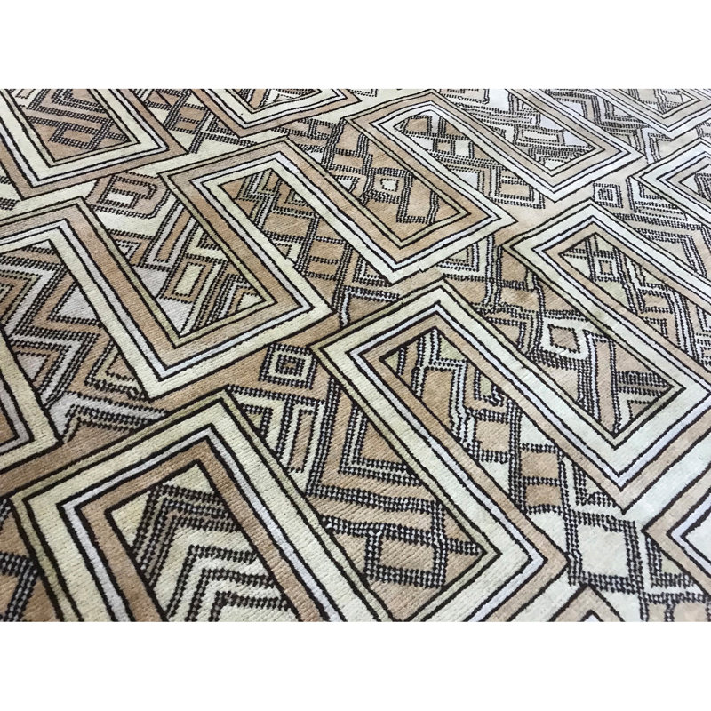Tapis brun de haute qualité noué à la main
