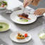 Service de table 16 pièces en porcelaine fine à bordure dorée pour 4 personnes, assiettes et bols à soupe classiques, idéal pour les repas formels et les cadeaux.