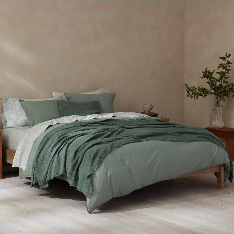 Topanga Matelasse Blanket, Queen, Juniper