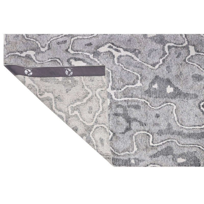 Abstract Area Rug in White, Rectangle 8' x 10'
