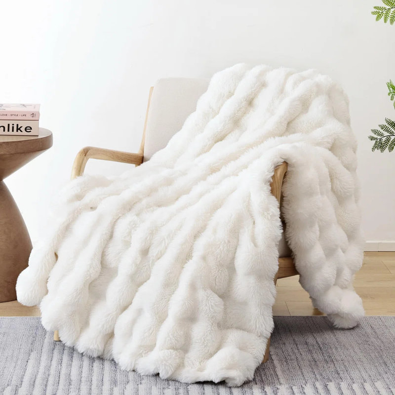 Jeté en fausse fourrure pour canapé - molleton moelleux blanc crème, couverture moelleuse moelleuse pour canapé et lit, jeté 50 po x 60 po