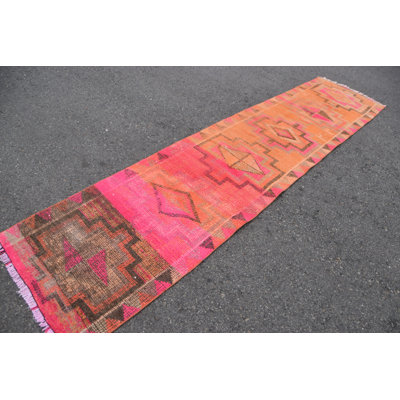 Vintage Turkish Herki Runner Rug for Kitchen or Hallway - Organic Oriental Antique Design