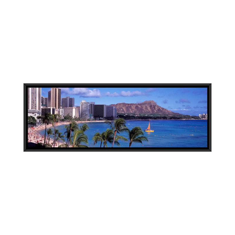 «Panoramic Waikiki Beach, Honolulu, Hawaii», reproduction de photo sur toile, H 16 po x l 48 po x P 1,5 po, Cadre noir