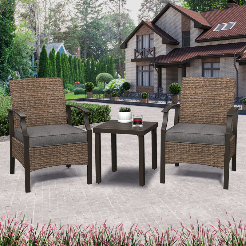 Ensemble de conversation de 3 pièces pour ensemble de patio en osier d'extérieur avec chaises bistro et table basse