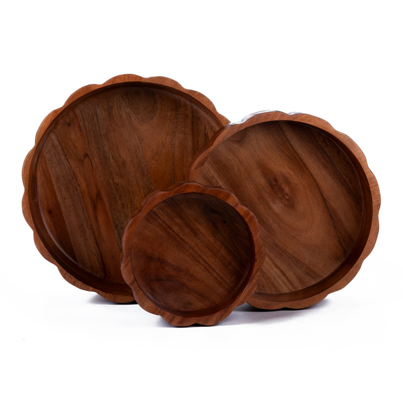 Grand bol en bois sculpté festonné