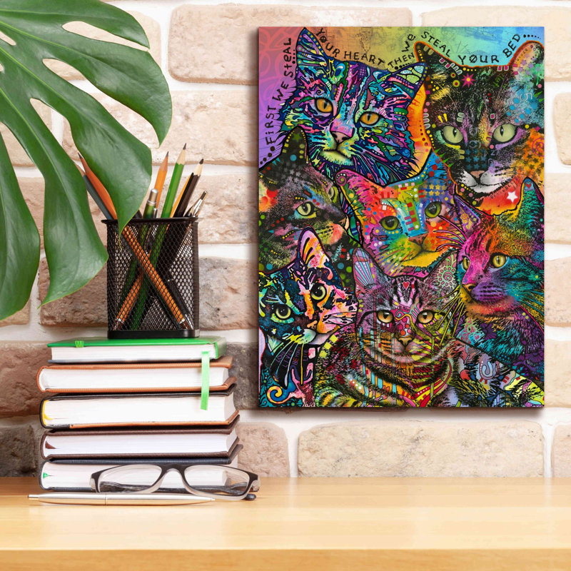 «Bed Cats» par Dean Russo, art mural sur toile, H 16 po x l 12 po x P 0,75 po
