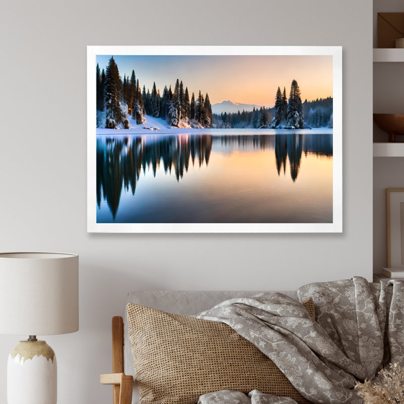«Winter Alaskan Beauty V» sur toile, H 16 po x l 32 po x P 1 po, Cadre photo blanc