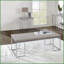 Chêne naturel moderne Table basse chromée avec base en métal - Surface spacieuse pour le salon