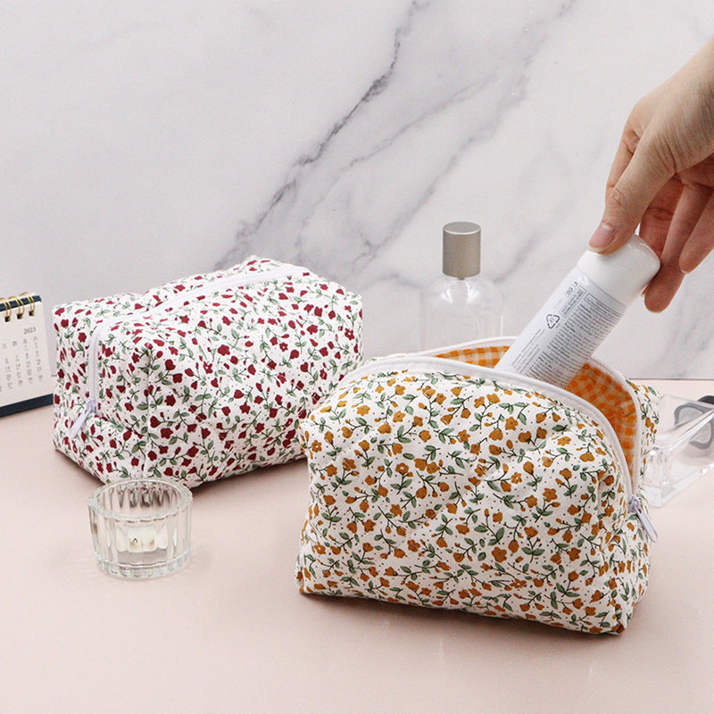 Pochette de maquillage à motif floral