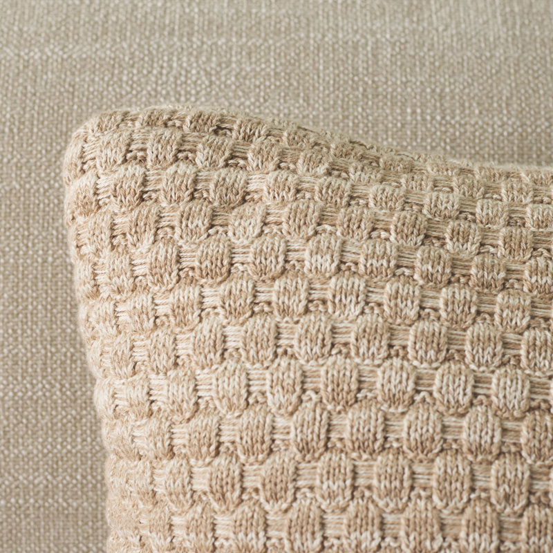 Rava Pillow