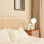Verda Resin Table Lamp-1136322920