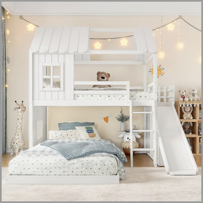 Lit superposé simple au-dessus d'une chambre double avec échelles et glissières, lit superposé au sol avec tablettes de rangement et garde-robe, conception de maisonnette, blanc