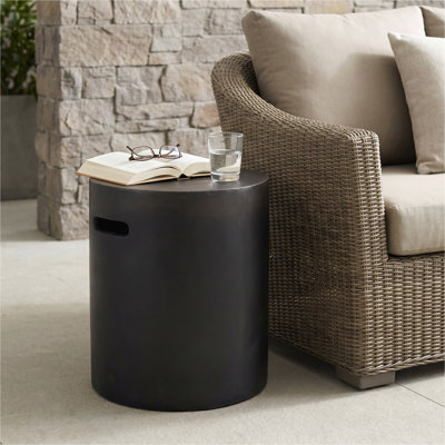 Table d'appoint d'extérieur en béton léger