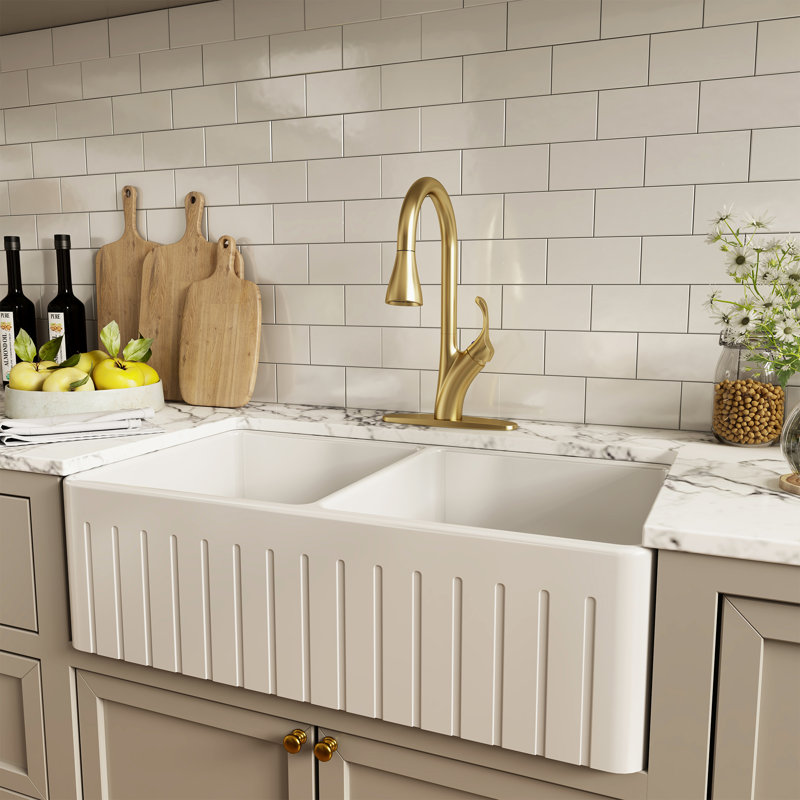 Boyel Living Pull Down Spray Kitchen Faucet, Brushed Gold