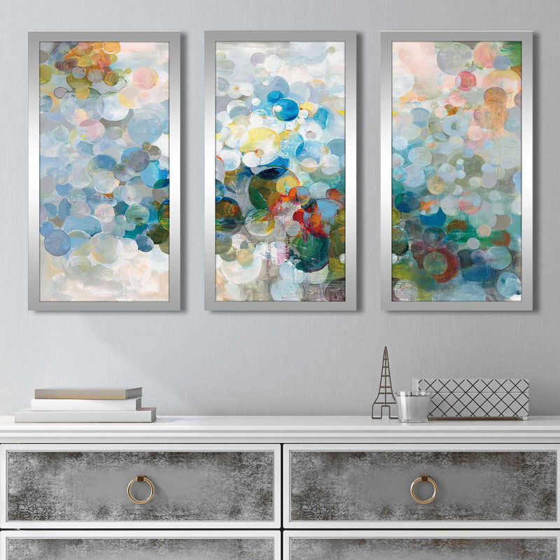 "In The Loop" par Danhui Nai, impression sur acrylique 3 pièces, H 25,5 po x l 40,5 po x P 1 po