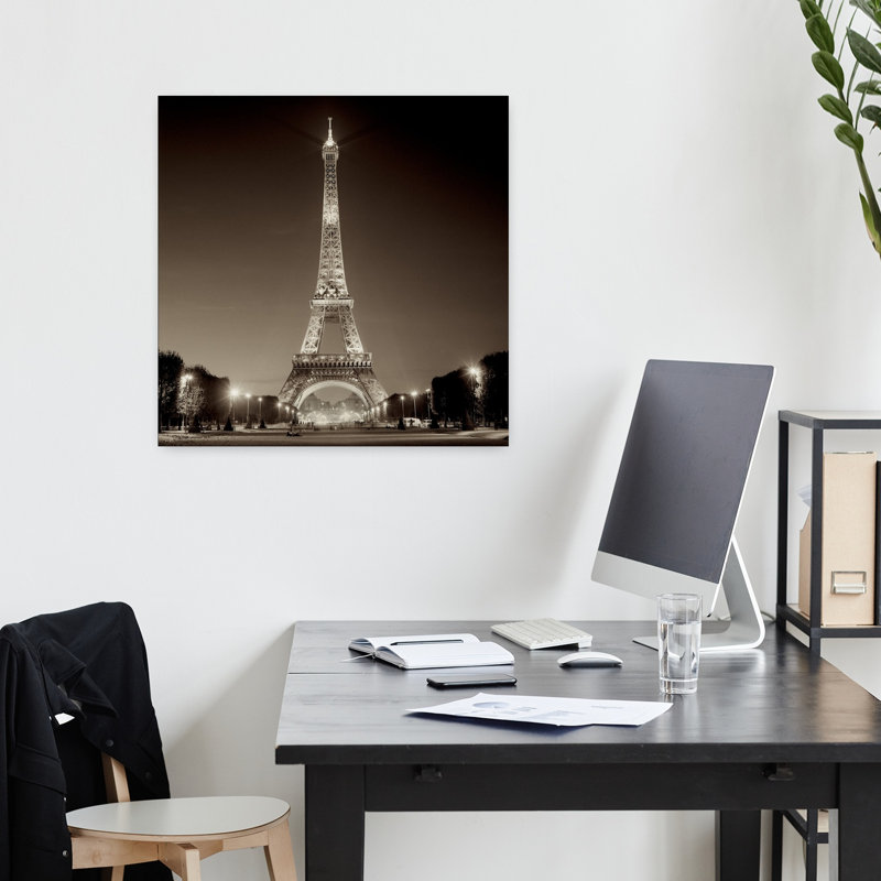 Tour Eiffel 1, art de l'architecture contemporaine, H 18 po x l 18 po