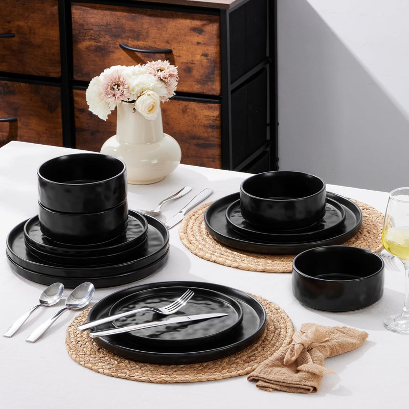 Stoneware Dinnerware - Service for 4, Matte Black