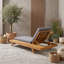 Chaise longue d'extérieur en bois avec coussin-133231178