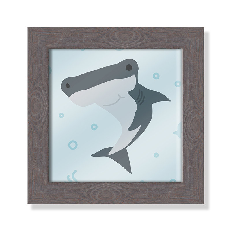 Impression sur papier Happy Hammerhead, H 8 po x l 8 po x P 0,6 po, Encadré plat à grain de bois gris