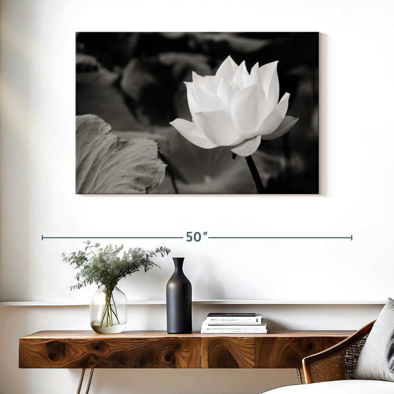 Lotus blanc immaculé Harnek, H 26 po x l 39 po