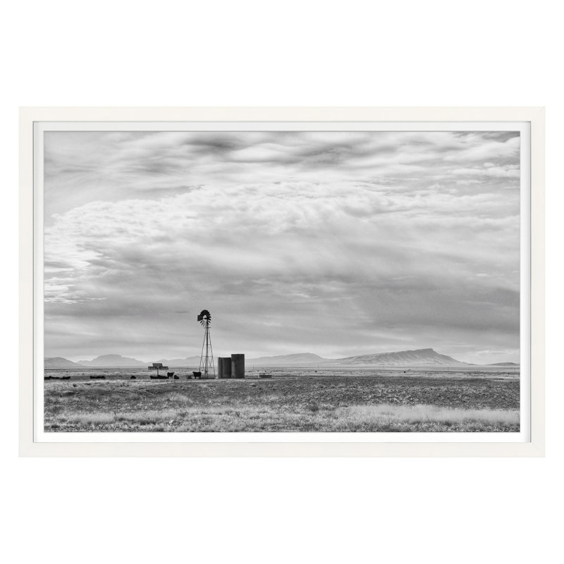 «Fall 2022 The Windmill», impression encadrée sur papier par Jean Cornell, Cadre simple blanc, H 30 po x l 45 po