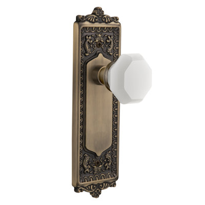 Egg & Dart Plate with Waldorf White Milk Knob