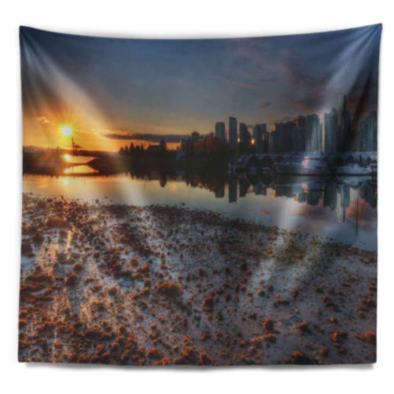 Tapisserie en polyester vancouver au matin avec accessoires suspendus inclus, H 32 po x l 39 po