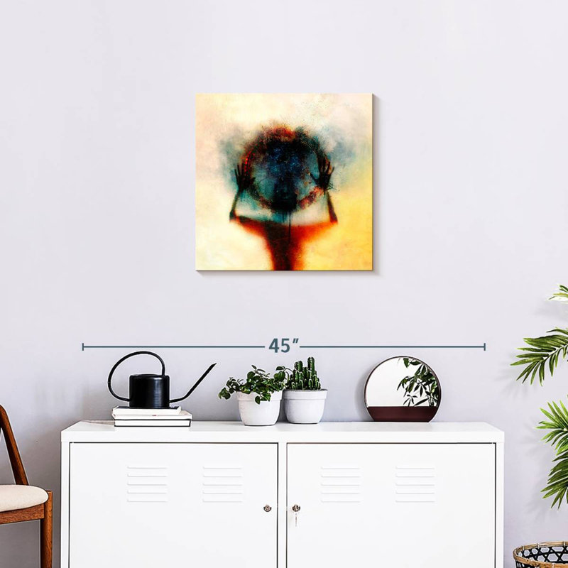 Kelan Closer, 20" H x 20" W