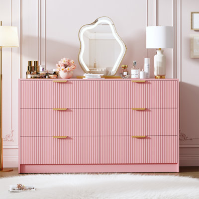 Commode cannelée à 6 tiroirs de 55 po de large avec commode en métal et rangement en métal pour le salon de la chambre à coucher, rose