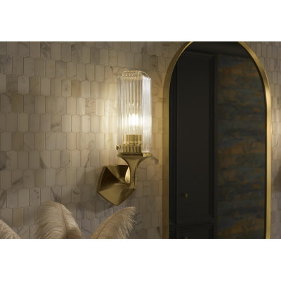 Occasion 1 - Light Plug-in Armed Sconce