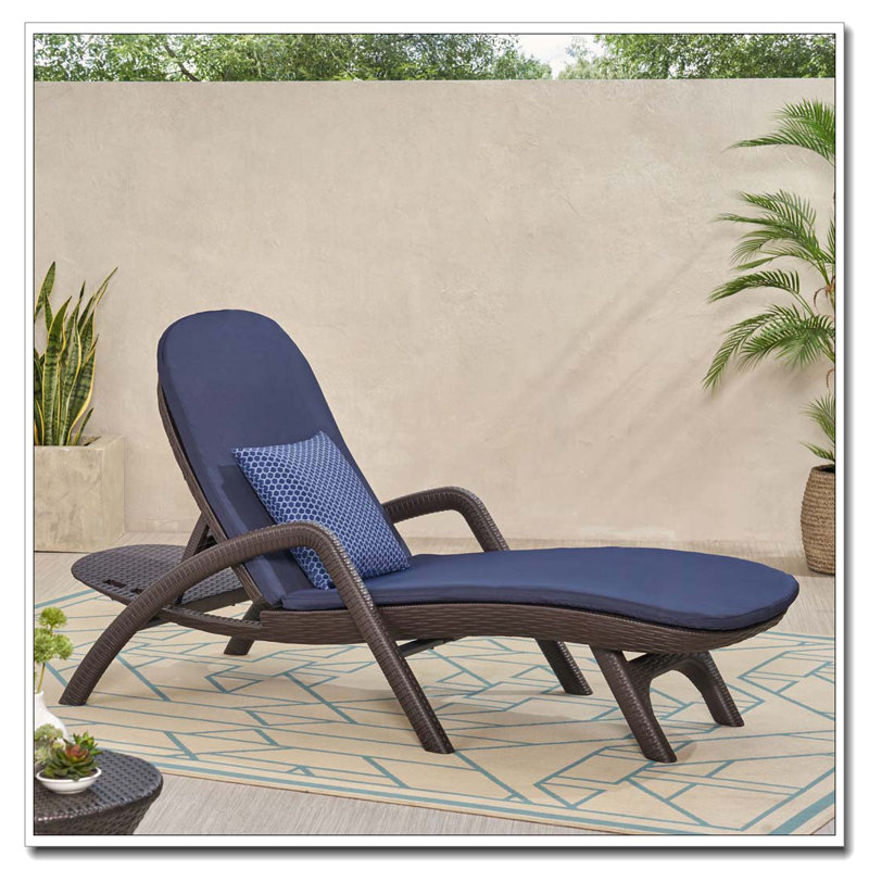 CHAISE Longe avec coussin
