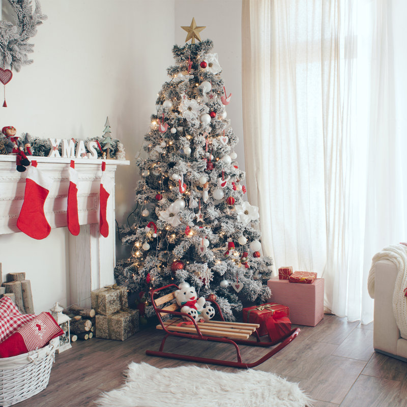Arbre de Noël artificiel enneigé 7,5 pi
