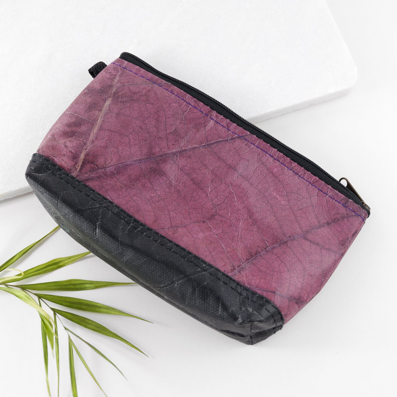 Ayansh Leather Wash Bag