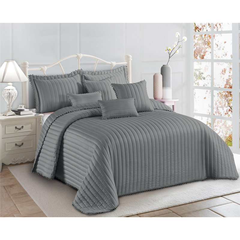Willmot Microfibre Bedspread Set, 270 x 250 cm Bedspread - 2 Pillowcases, Grey