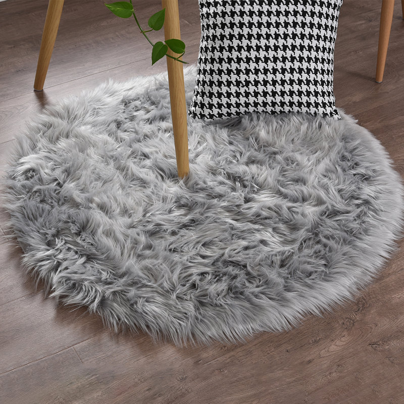 Indoor Rug, Round 6'6"
