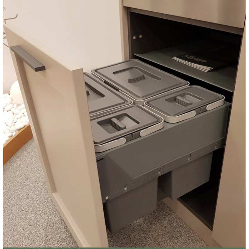 BLOCK 2.0 Manual Lift Pull Out Trash Can - 22.5 Gallons