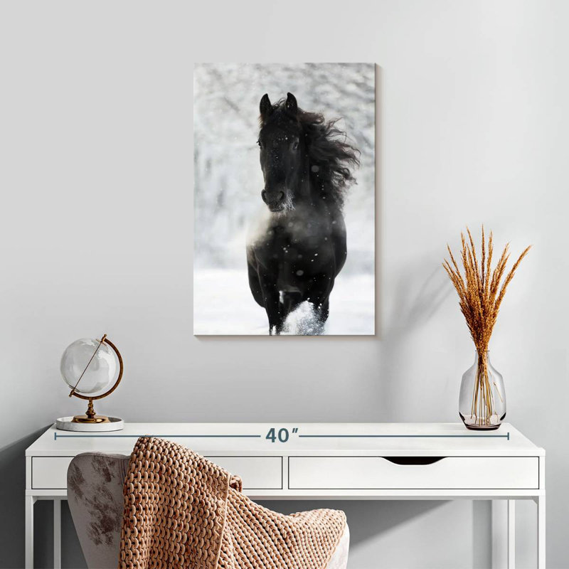 Cheval frison foncé Brampt, H 24 po x l 16 po